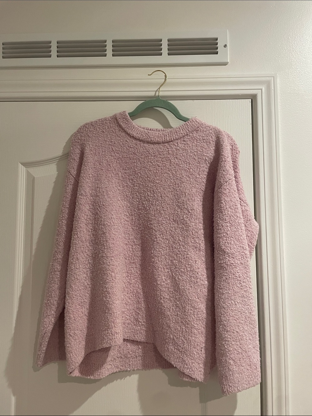 Cozy Pink Bouclé Crewneck Sweater - Universal thread- Never worn